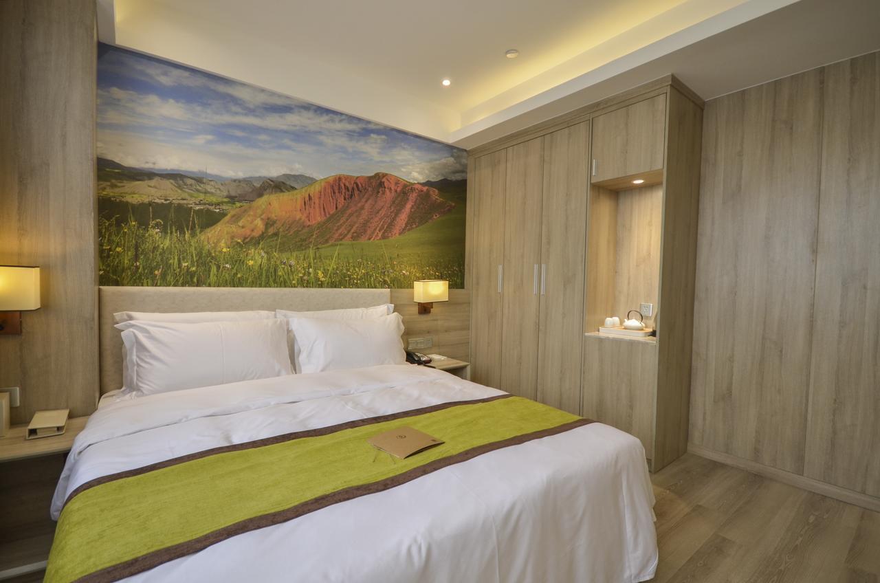 Xining Naduo Hotel Екстериор снимка